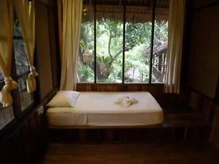Hostel Chunut House Resort Phi Phi Don Thailand