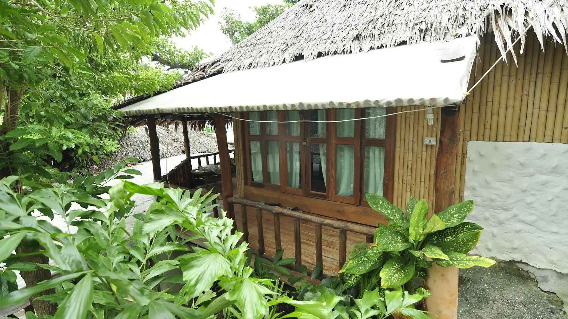 Hostel Chunut House Resort Ko Phi Phi